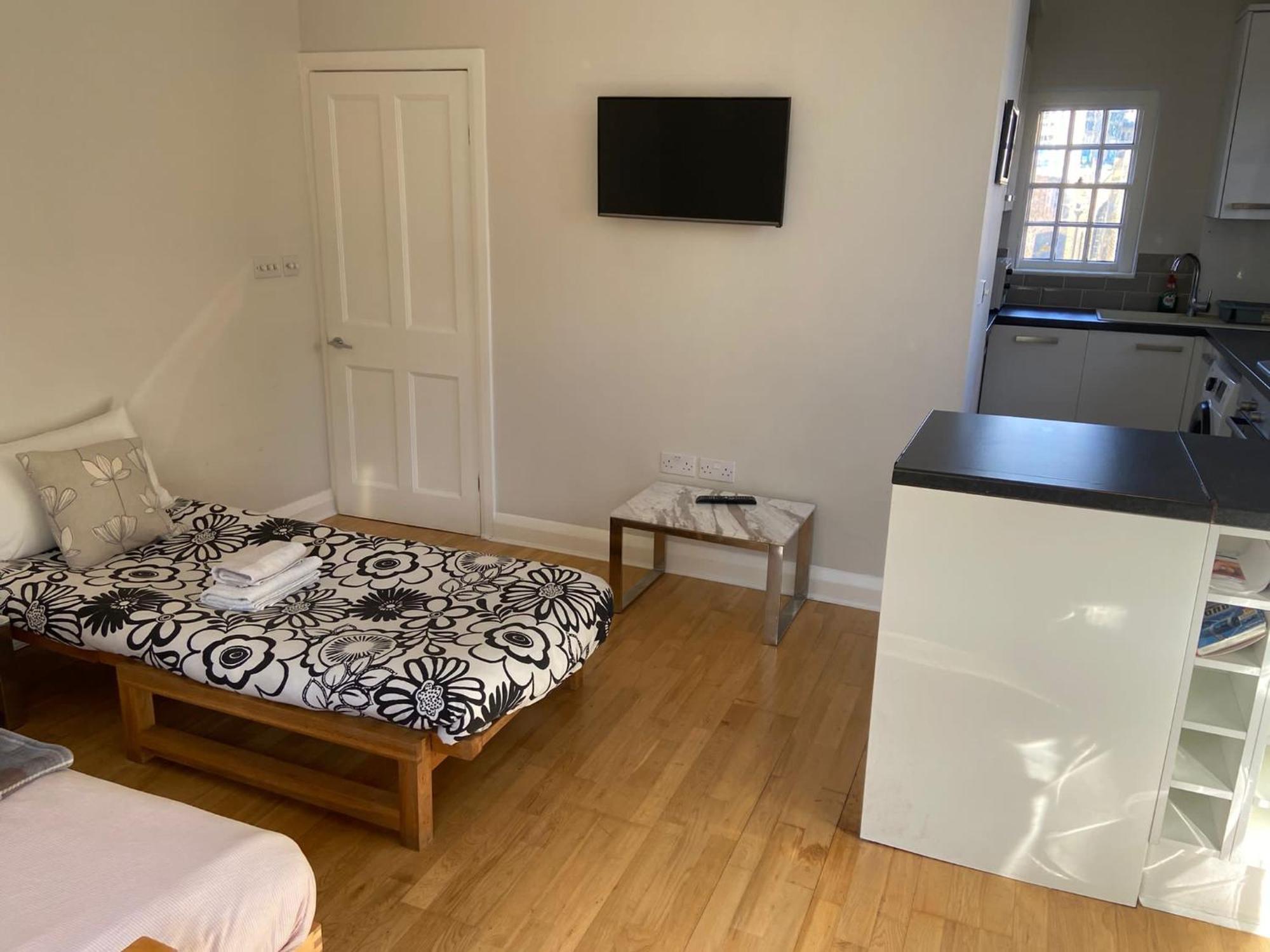 Period Apartment On South Bank London Exterior photo